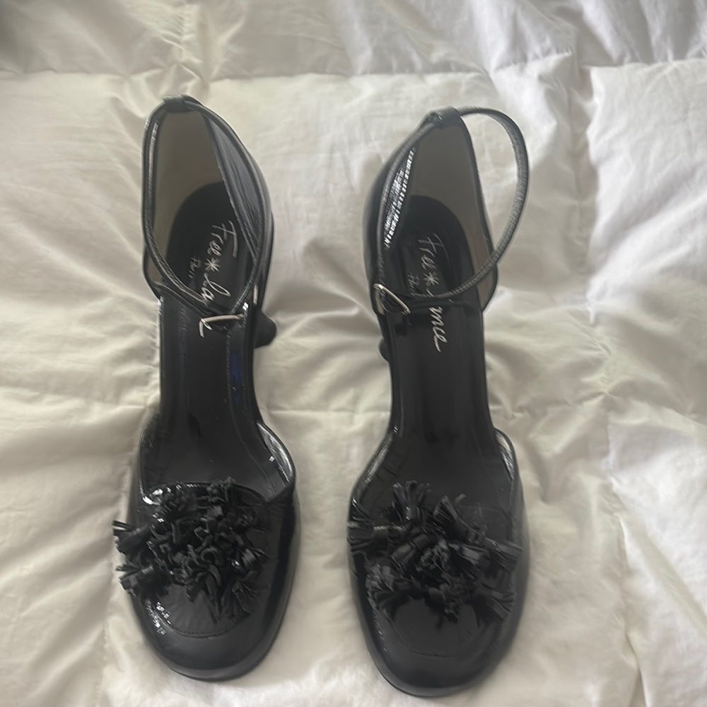 Free Lance Paris Black Heels with Floral Accent Size 8 NWT
